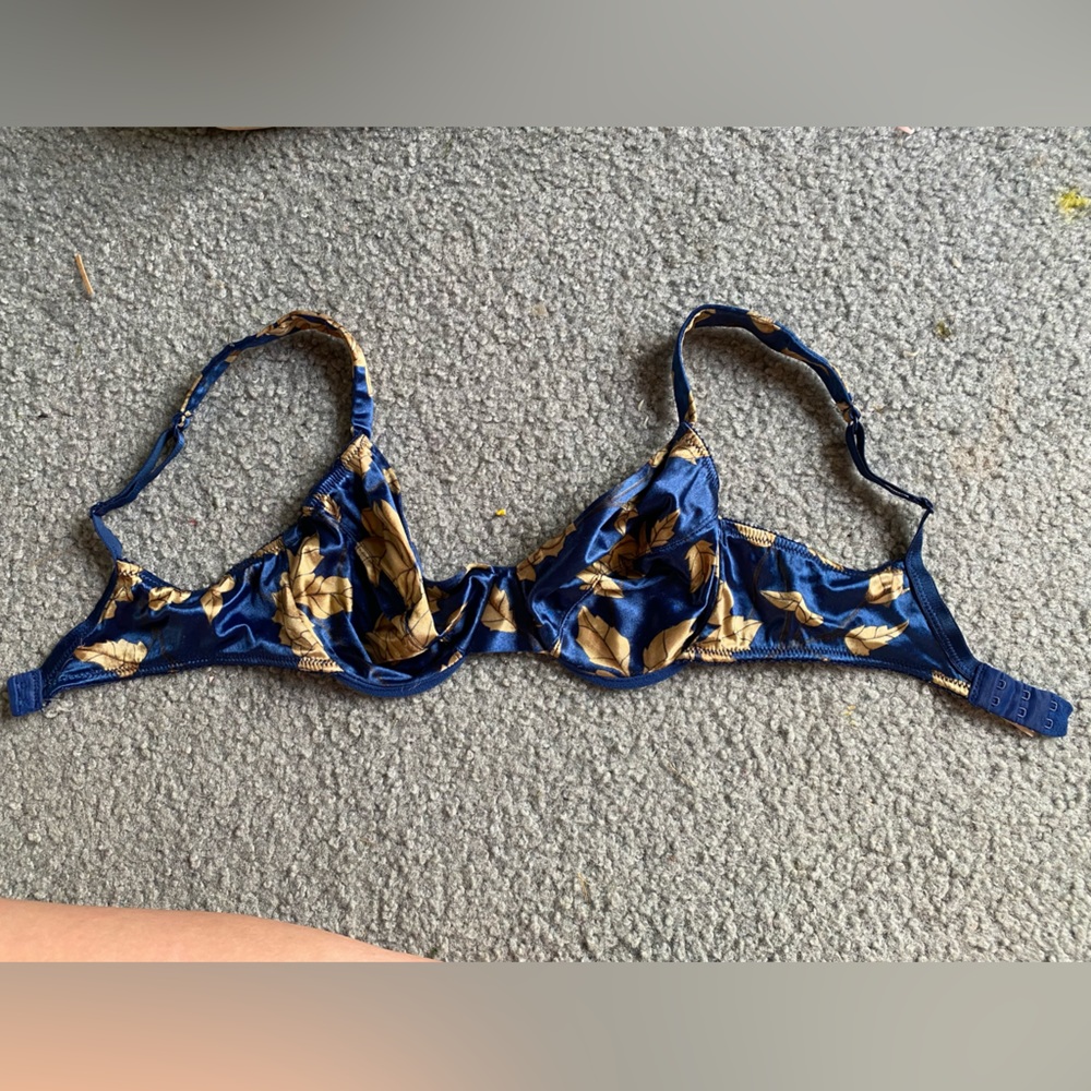 Vintage Victoria Secret bra, size 34C